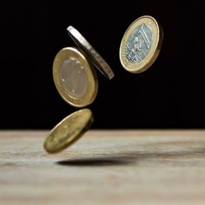 foto van vallende euro's